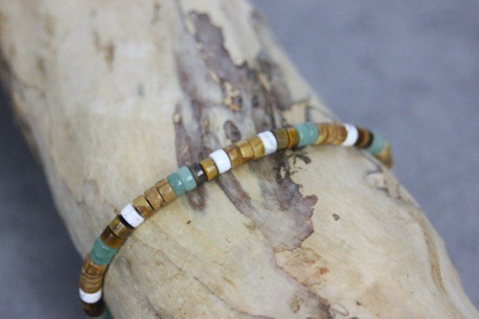 Bracelet perles heishi en wood stone, jade, oeil de tigre et howlite