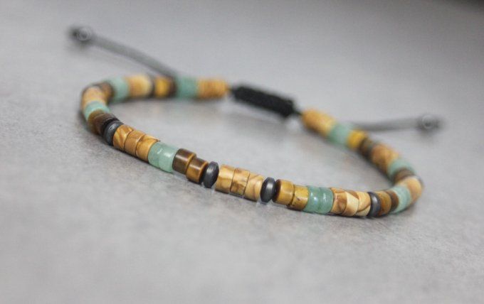 Bracelet perles heishi en wood stone, jade, oeil de tigre et hématite mat