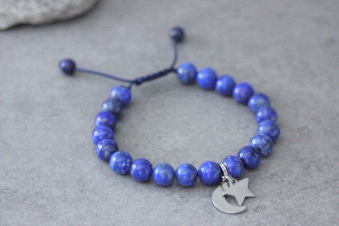 Bracelet perles lapis lazuli et breloques lune et étoile en acier