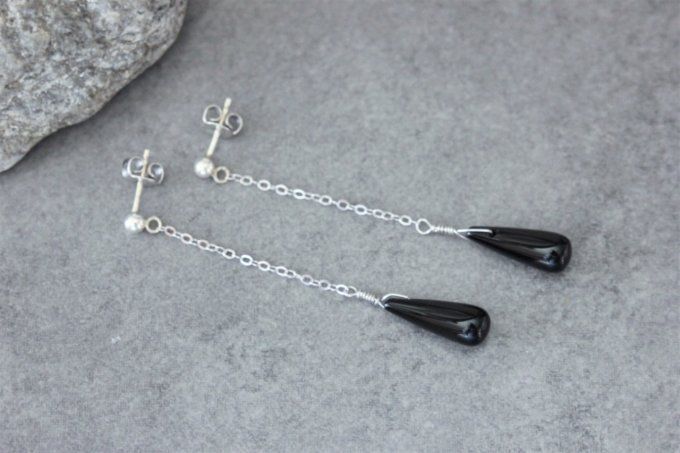 Boucles d'oreilles pendantes en onyx noir et argent massif  