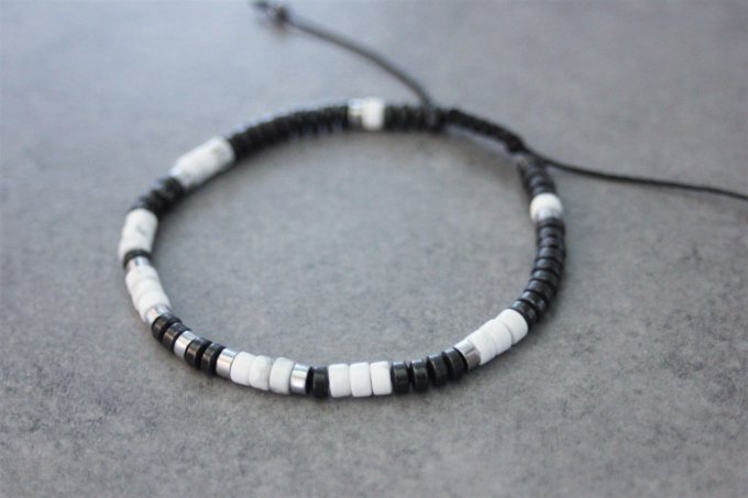 Bracelet perles heishi en howlite blanche, hématite et hématite argentée