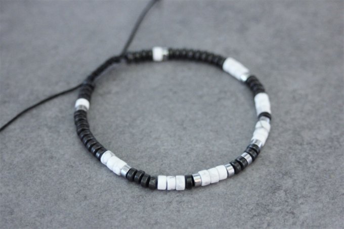 Bracelet perles heishi en howlite blanche, hématite et hématite argentée