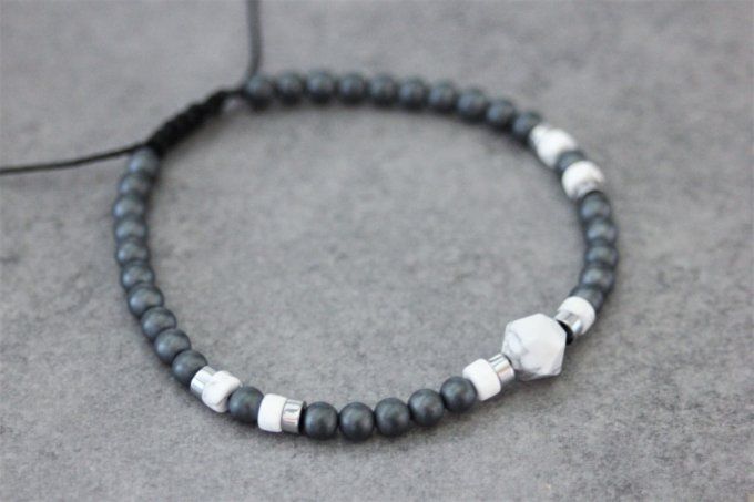 Bracelet perles hématite mat, hématite argenté et howlite blanche