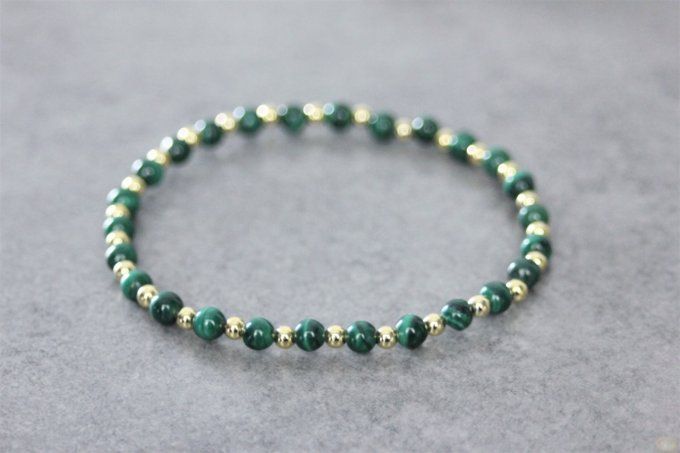 Bracelet perles malachite et perles plaqué or