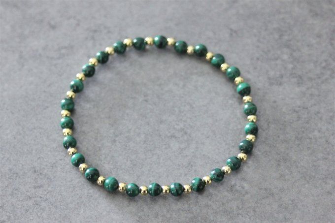 Bracelet perles malachite et perles plaqué or