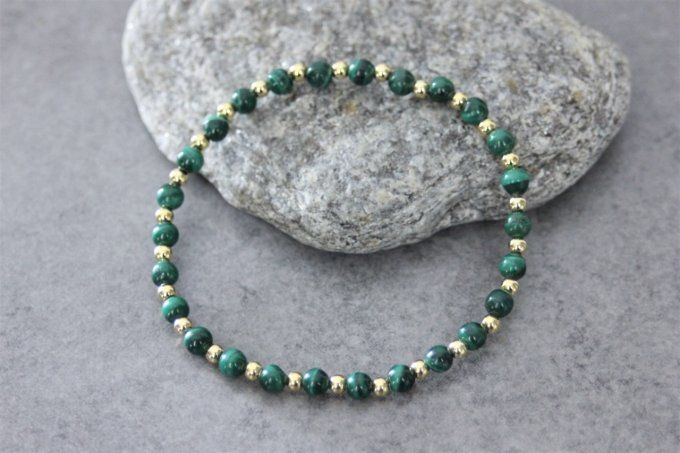 Bracelet perles malachite et perles plaqué or