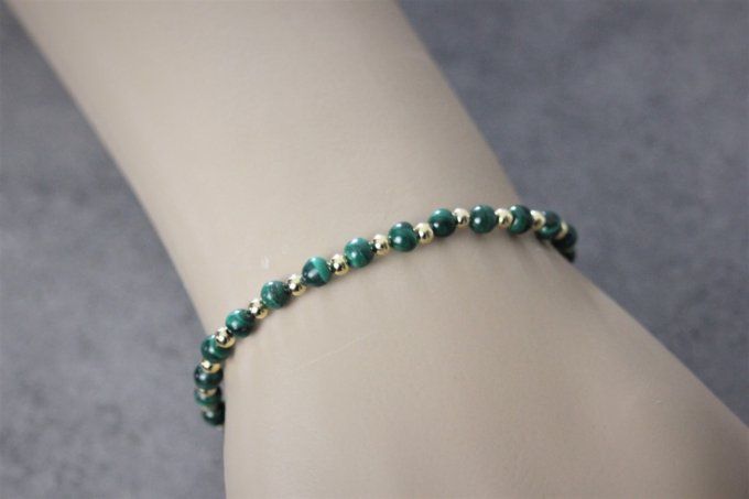 Bracelet perles malachite et perles plaqué or