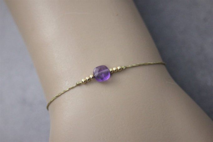 Bracelet cordon perle carré en améthyste et or gold filled