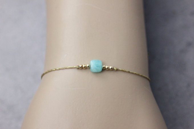 Bracelet cordon perle carré en amazonite et or gold filled