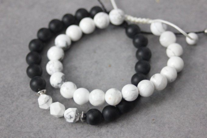 Ensemble de 2 bracelets onyx noir mat, howlite blanche et acier