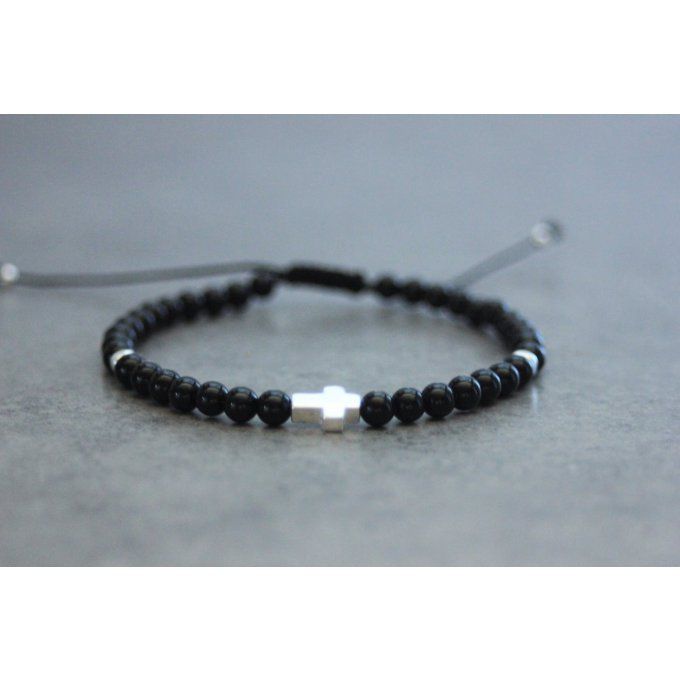 Bracelet perles onyx, perles et croix argent massif 