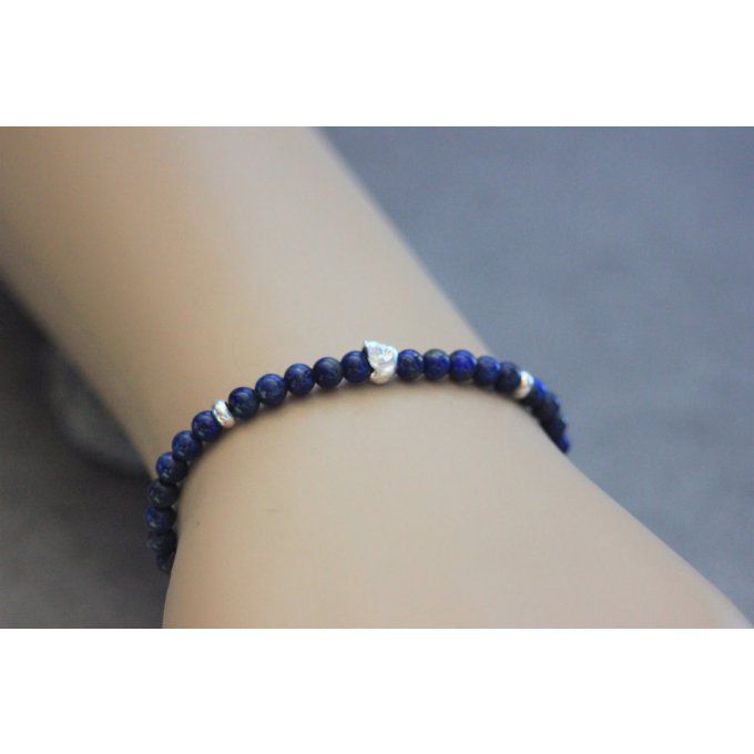 Bracelet perles lapis lazuli et tête de mort en argent massif 