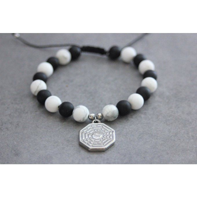 Bracelet perles onyx mat, howlite blanche et breloque yin & yang en acier inoxydable