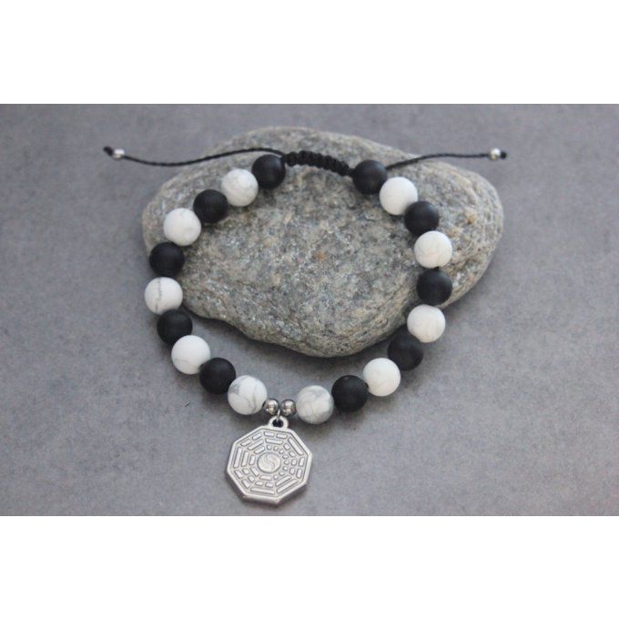 Bracelet perles onyx mat, howlite blanche et breloque yin & yang en acier inoxydable