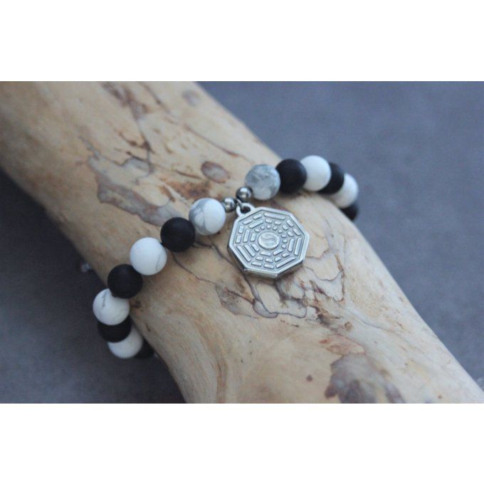 Bracelet perles onyx mat, howlite blanche et breloque yin & yang en acier inoxydable