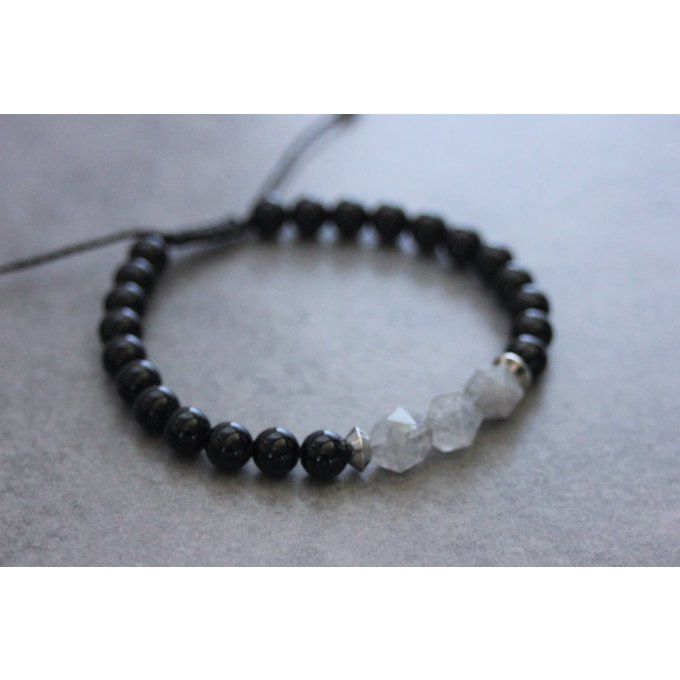 Bracelet en perles onyx mat, quartz gris et acier inoxydable