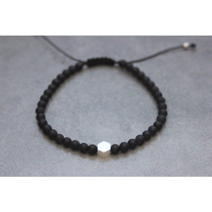 Bracelet perles onyx mat et perle hexagone en argent massif