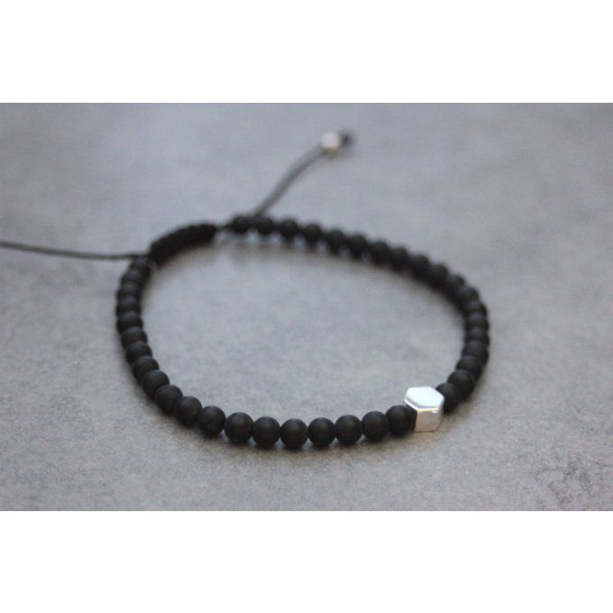 Bracelet perles onyx mat et perle hexagone en argent massif