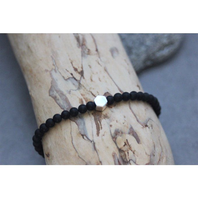 Bracelet perles onyx mat et perle hexagone en argent massif