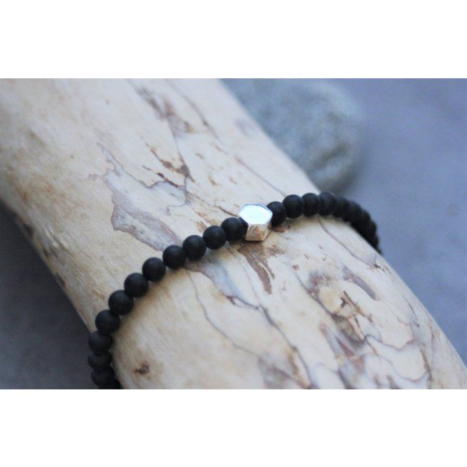 Bracelet perles onyx mat et perle hexagone en argent massif