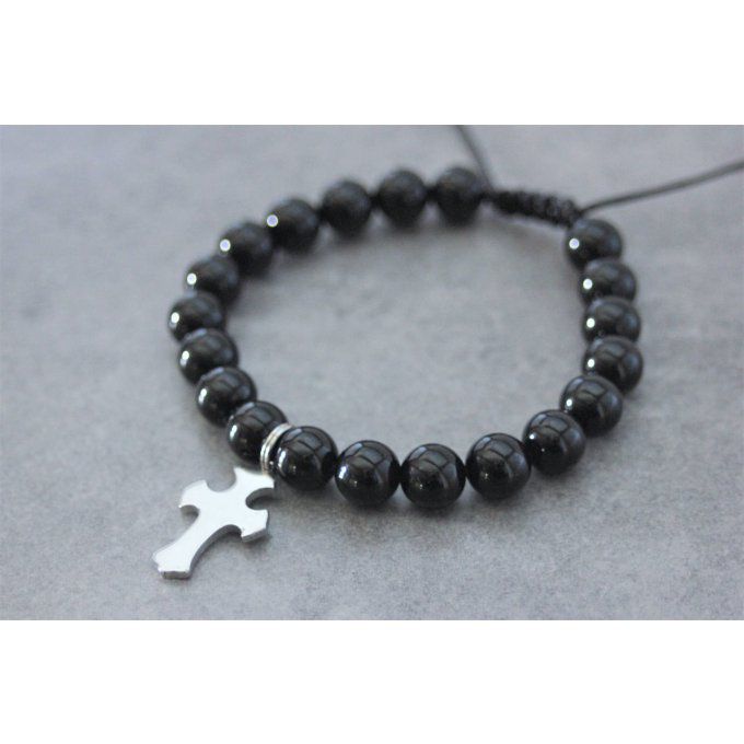 Bracelet perles onyx noires et croix en acier inoxydable